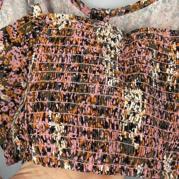 URBAN Outfitters Somedays Lovin Dream Boy Cropped Top - Size Medium - Picture 9 of 11